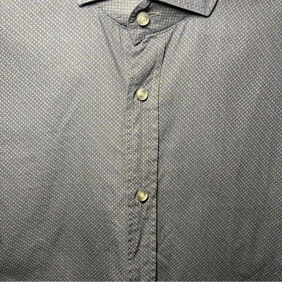 Hugo Boss Men's Navy micro polka dot long sleeve button down shirt in size M - Picture 3 of 8